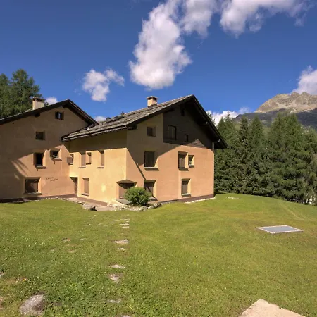 Chesa Seglias 6 By Interhome 주를레