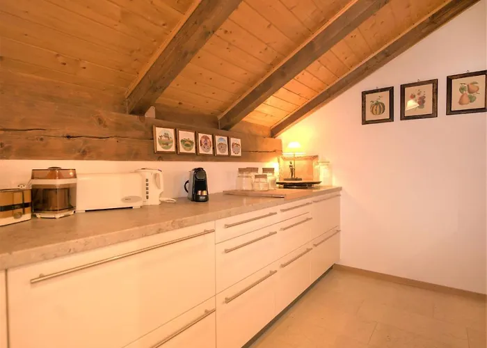 Appartement Chesa Seglias 6 By Interhome